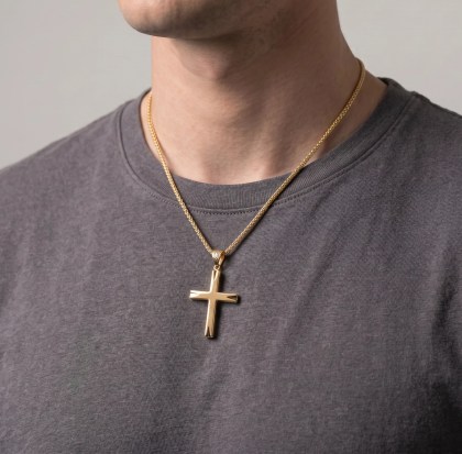 Male Model Gold Cros 1